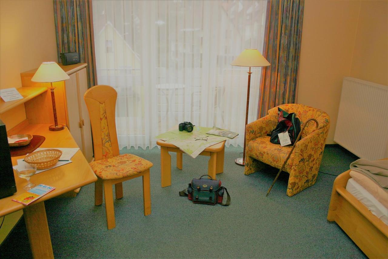 Hotel Heikenberg 巴特劳特堡 外观 照片