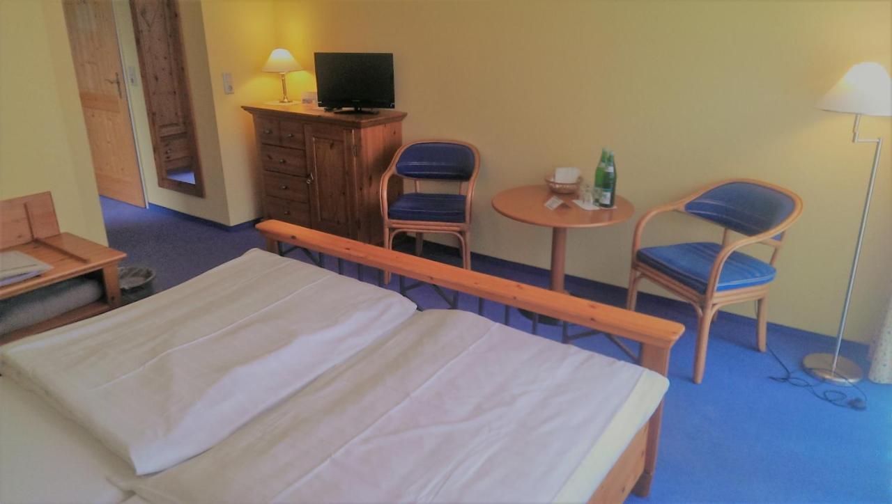 Hotel Heikenberg 巴特劳特堡 外观 照片