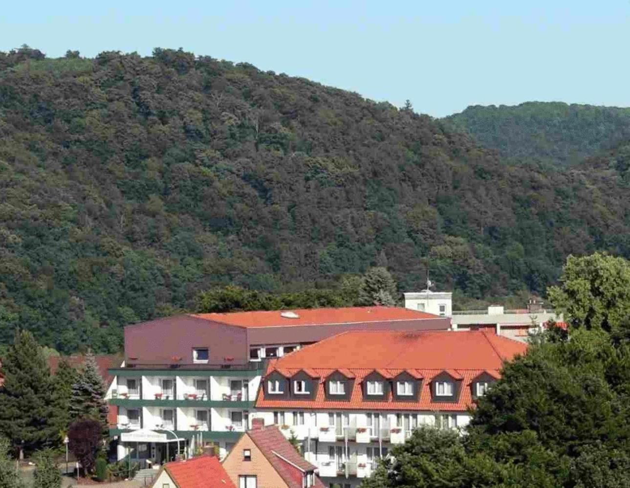 Hotel Heikenberg 巴特劳特堡 外观 照片