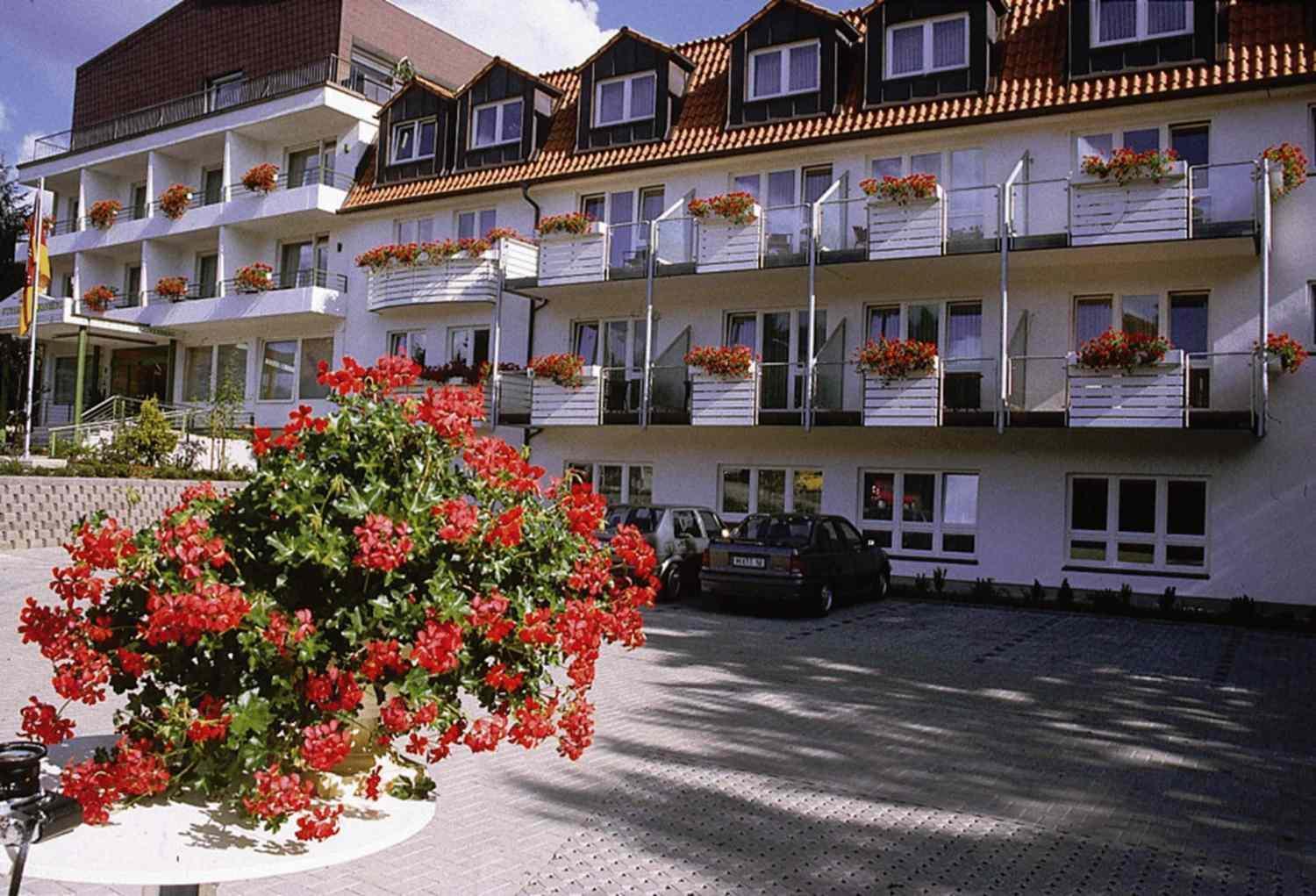Hotel Heikenberg 巴特劳特堡 外观 照片