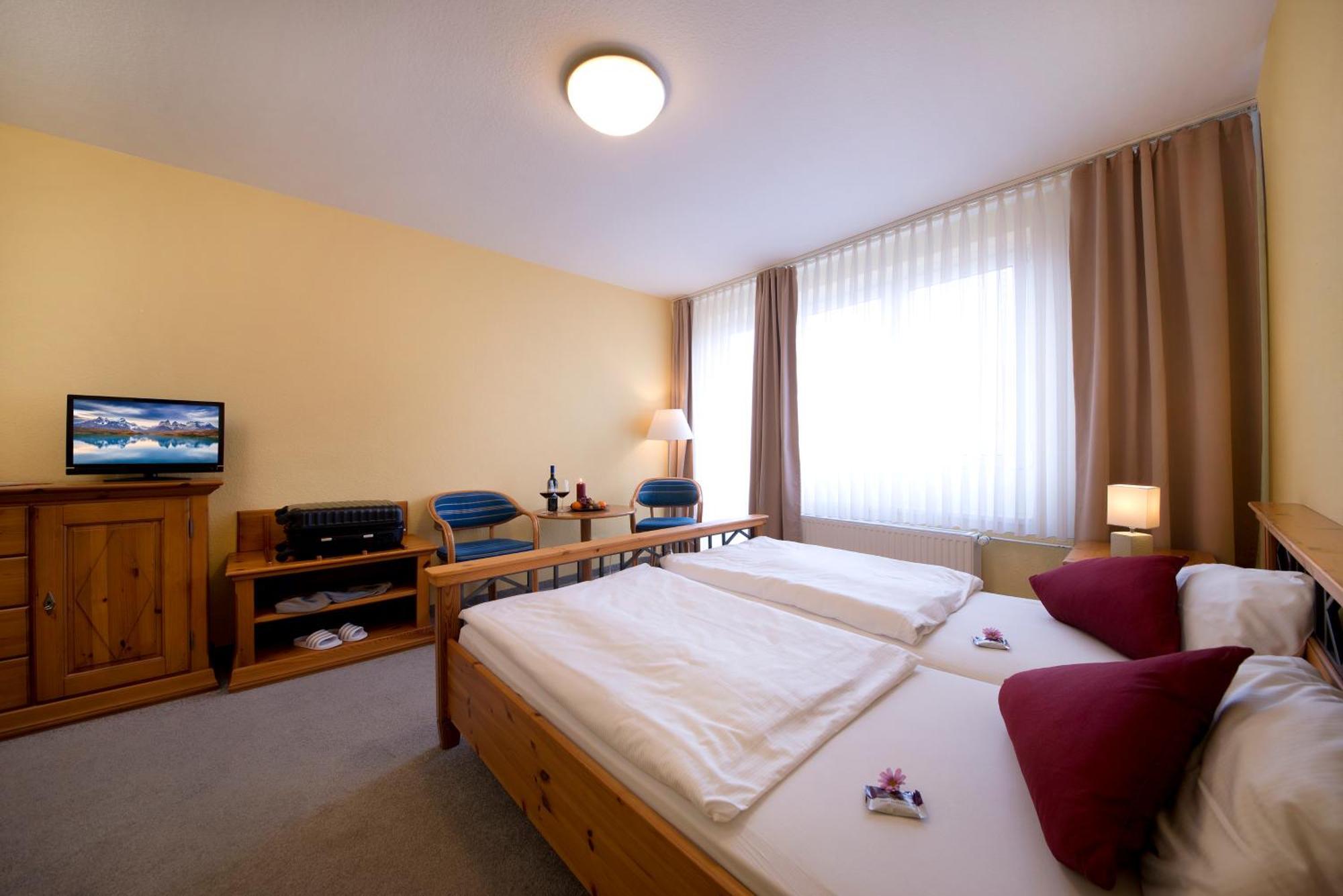 Hotel Heikenberg 巴特劳特堡 外观 照片
