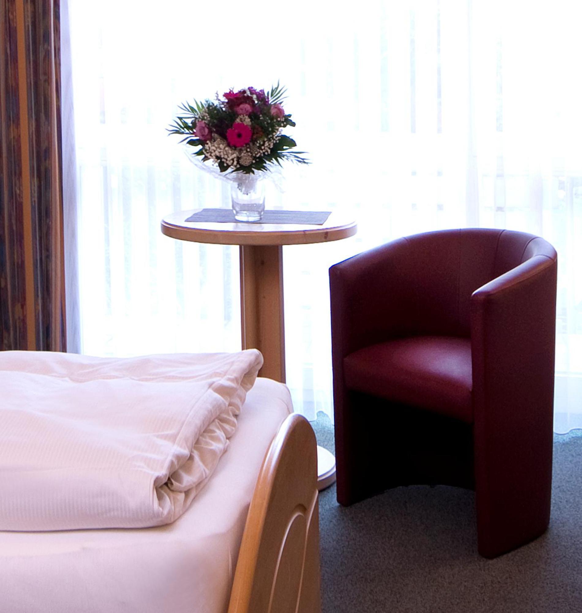 Hotel Heikenberg 巴特劳特堡 外观 照片