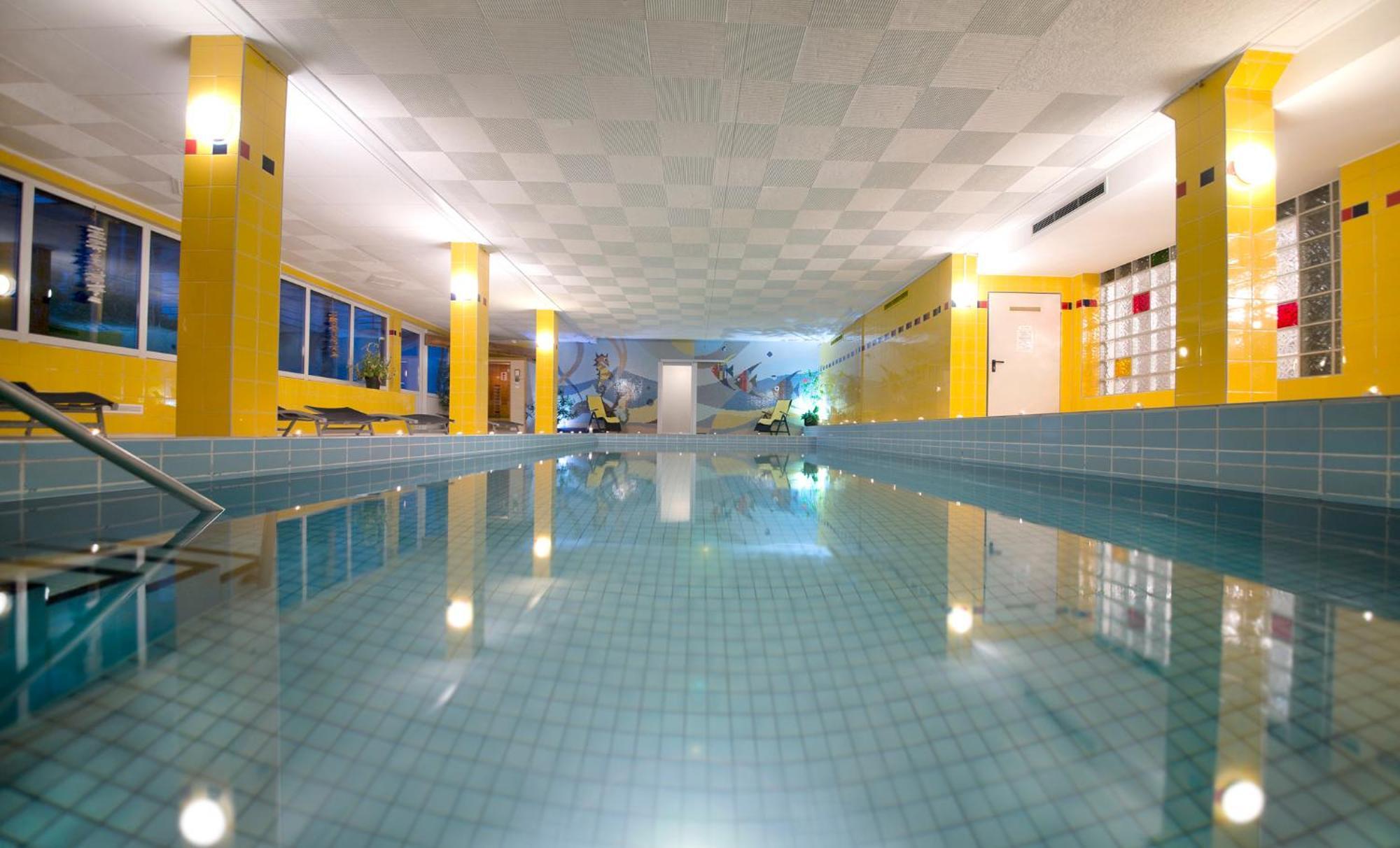 Hotel Heikenberg 巴特劳特堡 外观 照片
