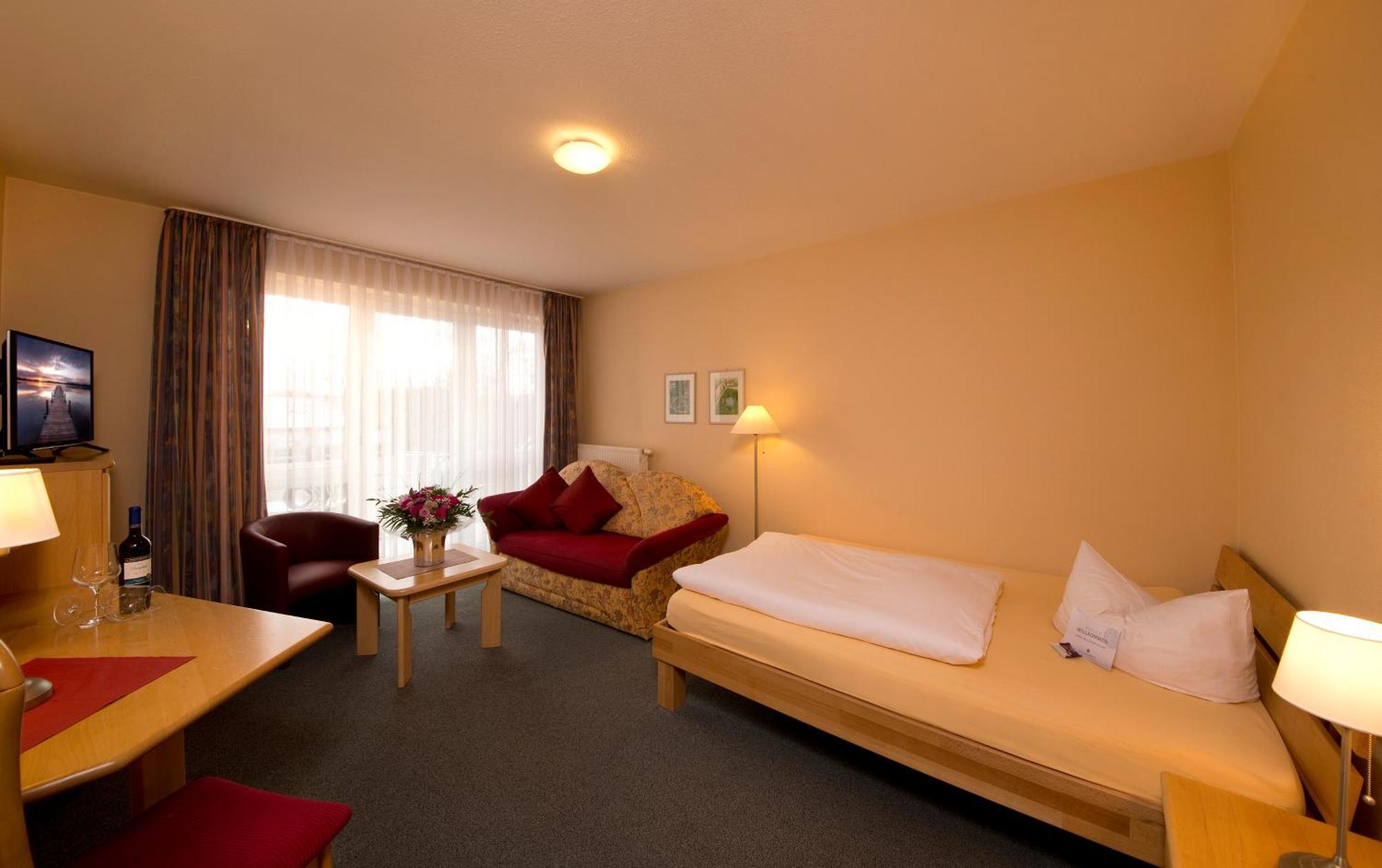 Hotel Heikenberg 巴特劳特堡 外观 照片