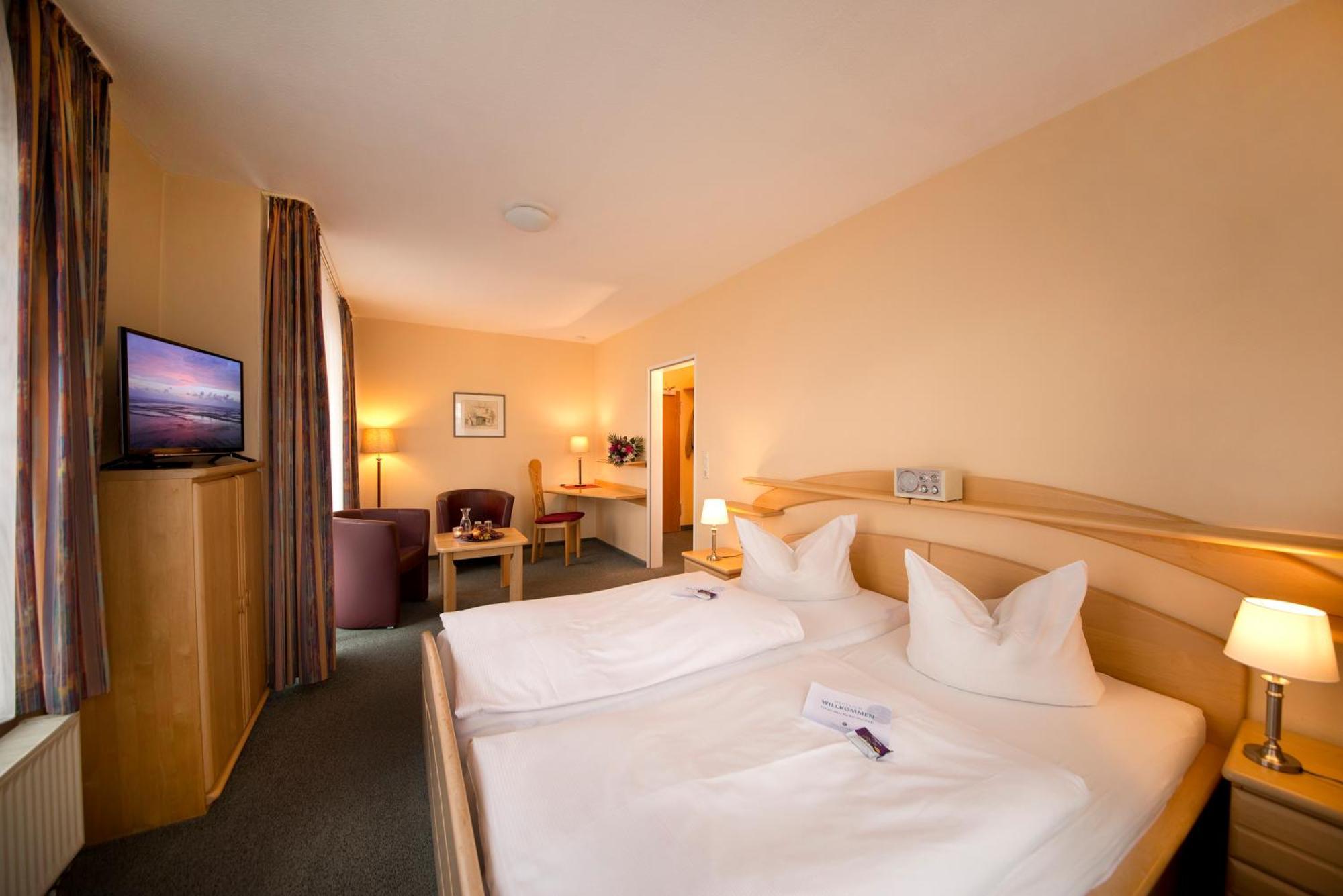 Hotel Heikenberg 巴特劳特堡 外观 照片