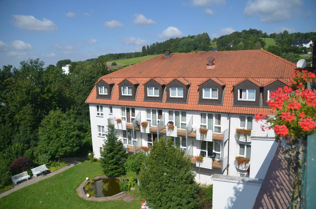 Hotel Heikenberg 巴特劳特堡 外观 照片